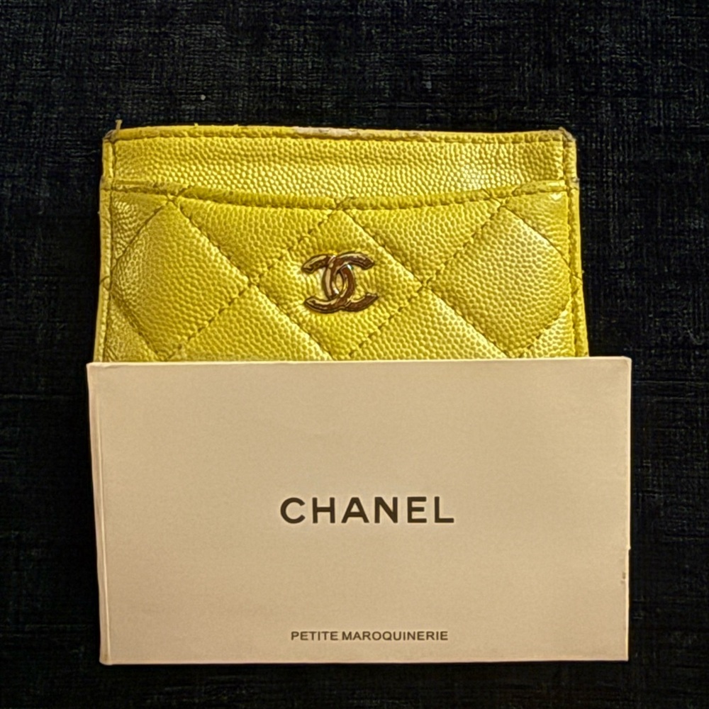 CHANEL Yellow Lambskin Cardholder - Picture 1 of 7